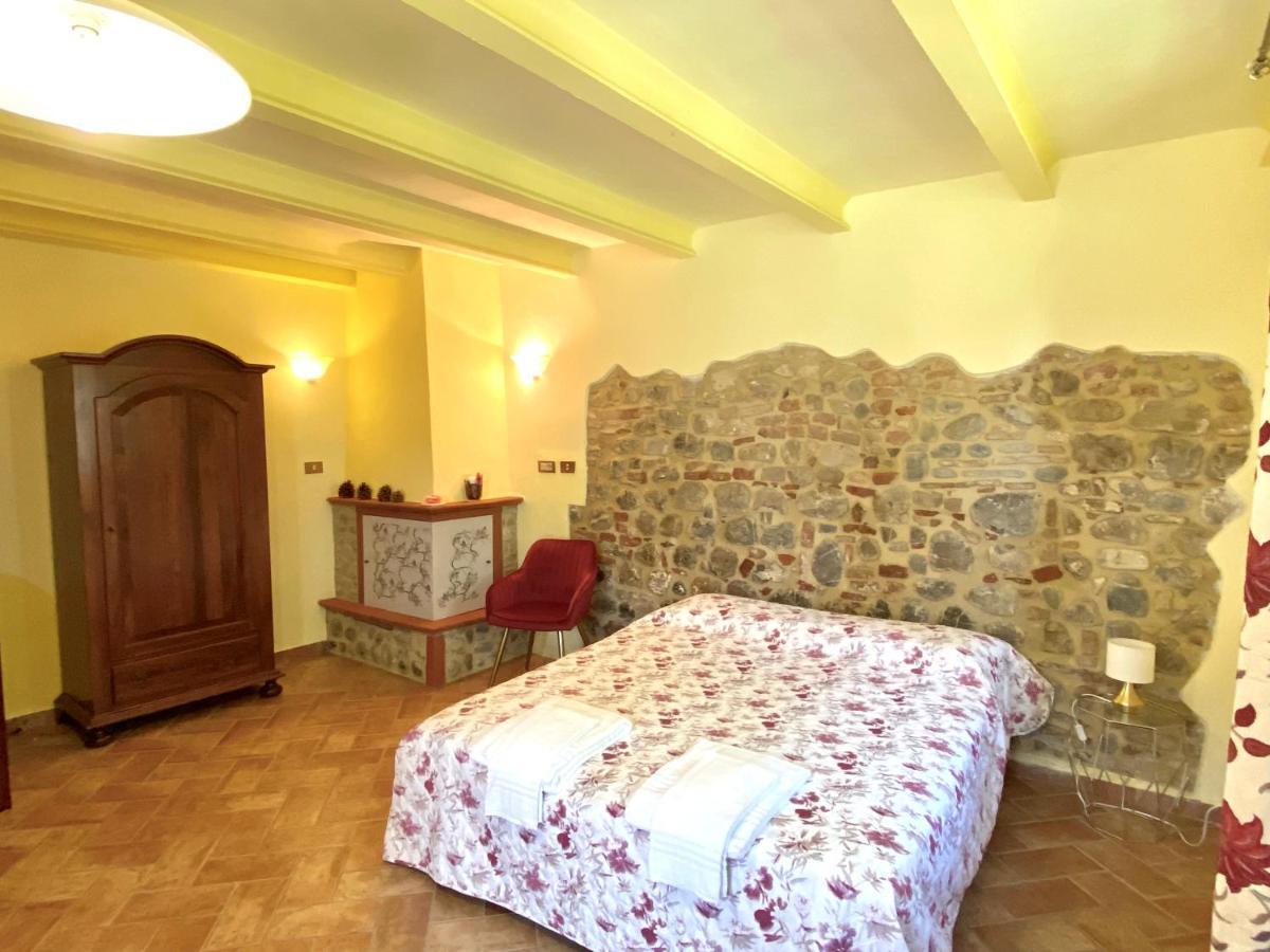 Agriturismo L'Antica Quercia Pomarance Exterior foto